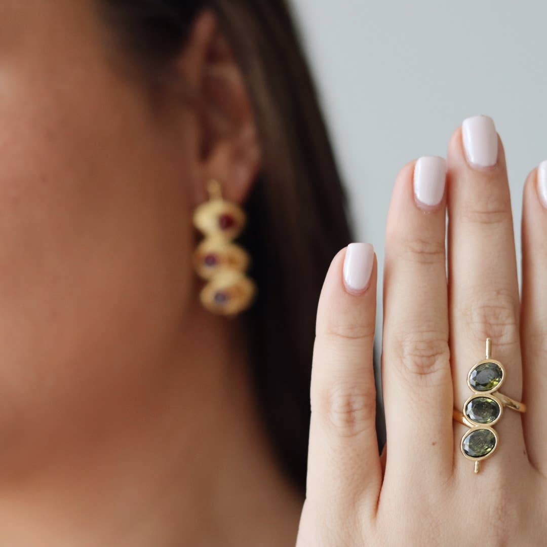 Extra Olives Martini Ring: 6