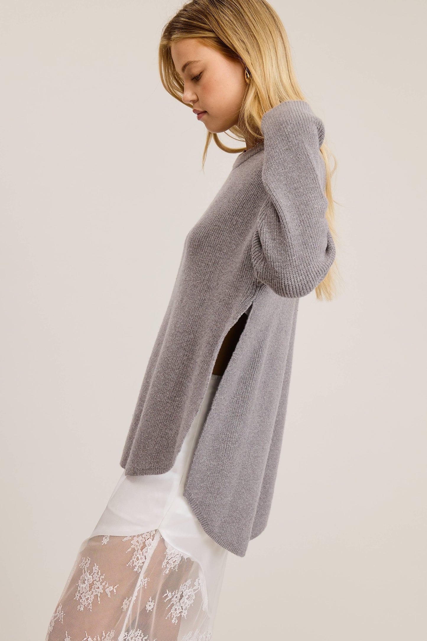 High Low Knit Sweater with Side Slit: Grey / L