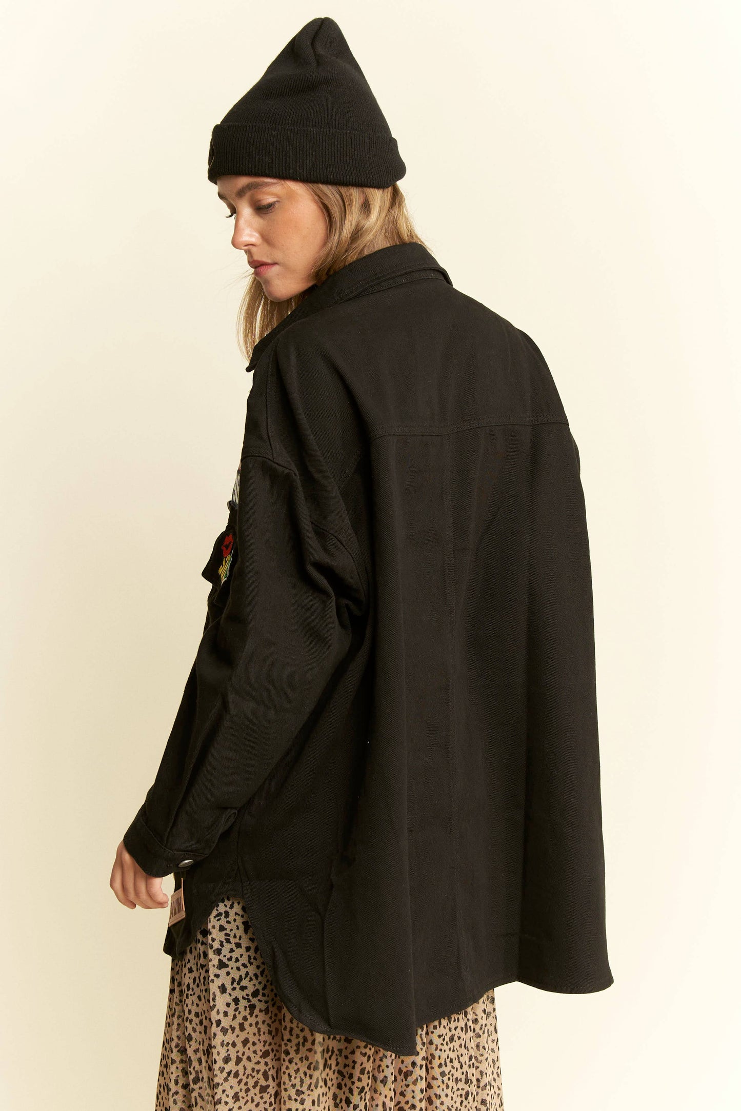 MULTI PATCH OVERSIZE JACKET KRT1720: Black / 1X