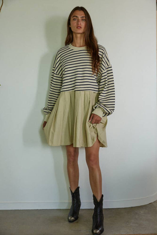 L7492 | Knit Long Sleeve Top with Woven Pleated Mini Dress: Natural Navy / L