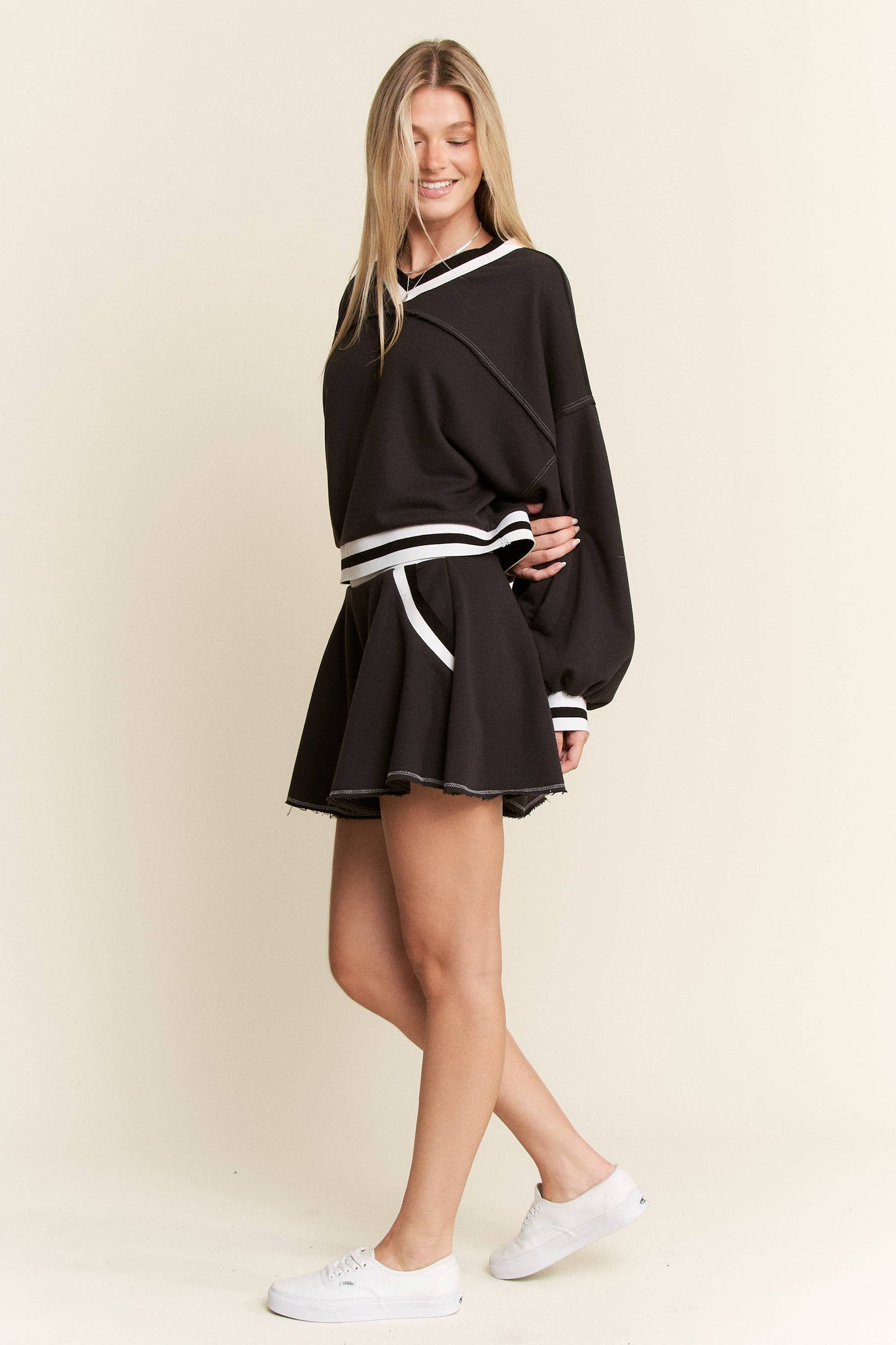 PLUS SIZE ATHLETIC SWEATSUIT SET: Black/White / 1XL/2XL